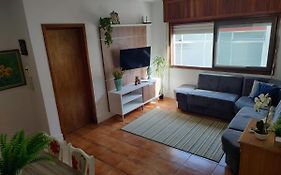 Alugo Apartamento 2Quartos centrinho de Capão da Canoa a 50m do mar