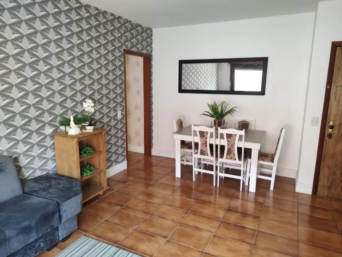 Alugo Apartamento 2Quartos centrinho de Capão da Canoa a 50m do mar Exterior foto